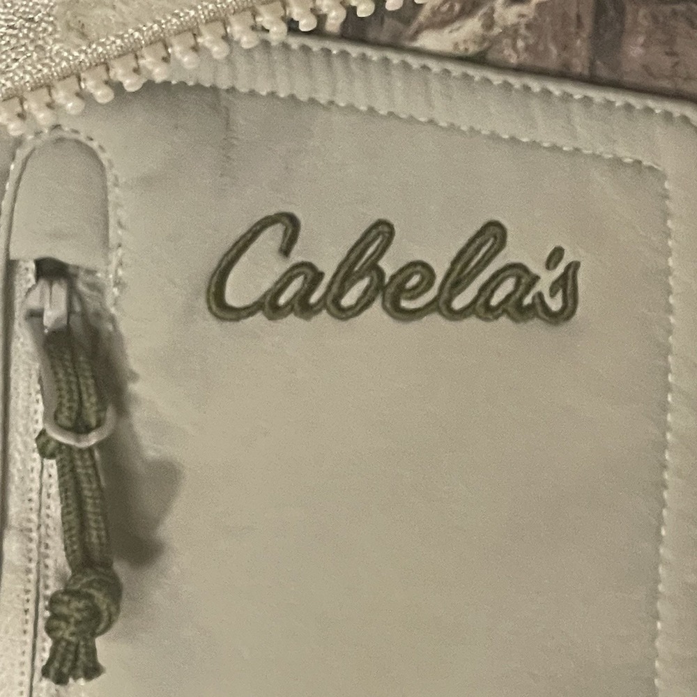 Cabela's Women's Large Woodland Camo Fleece Lined Hunting Vest Zip Pockets - Picture 3 of 13